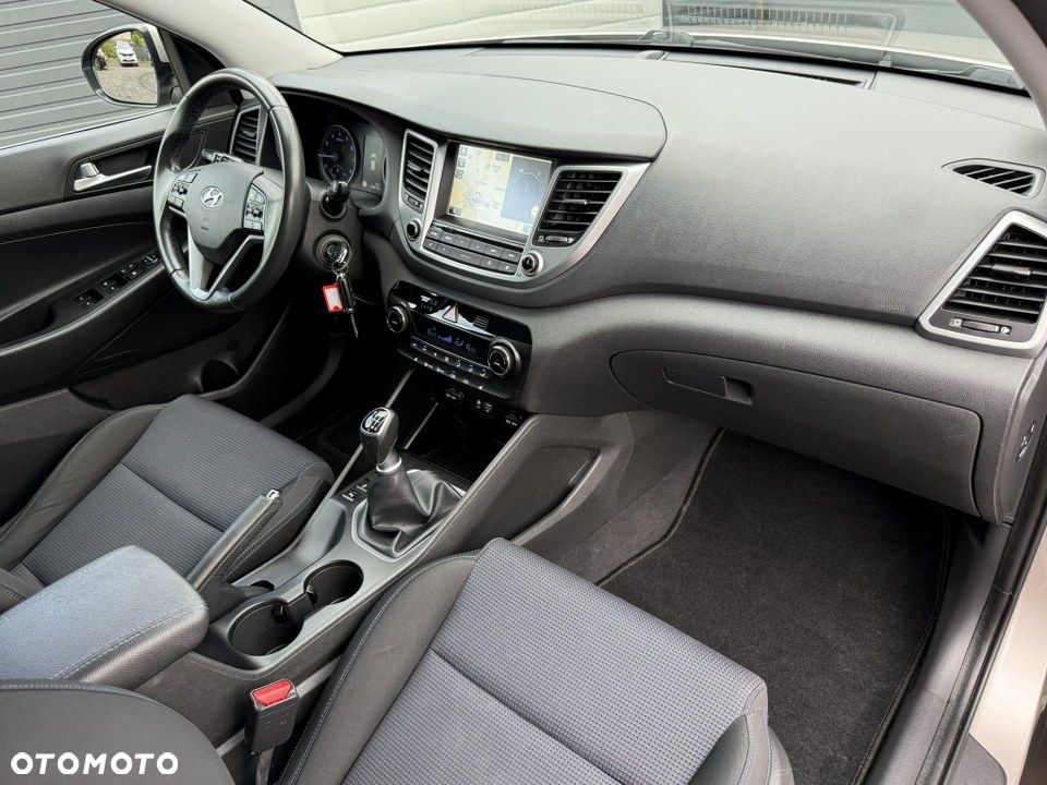 Hyundai Tucson blue 1.6 GDi 2WD Passion - 28