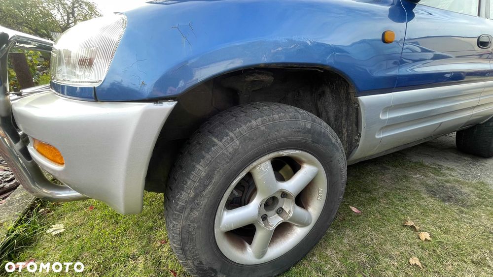 Toyota RAV4 - 7