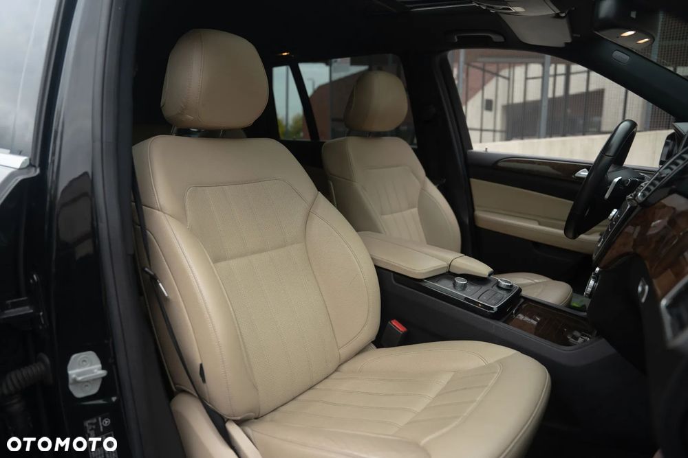 Mercedes-Benz GLS - 8