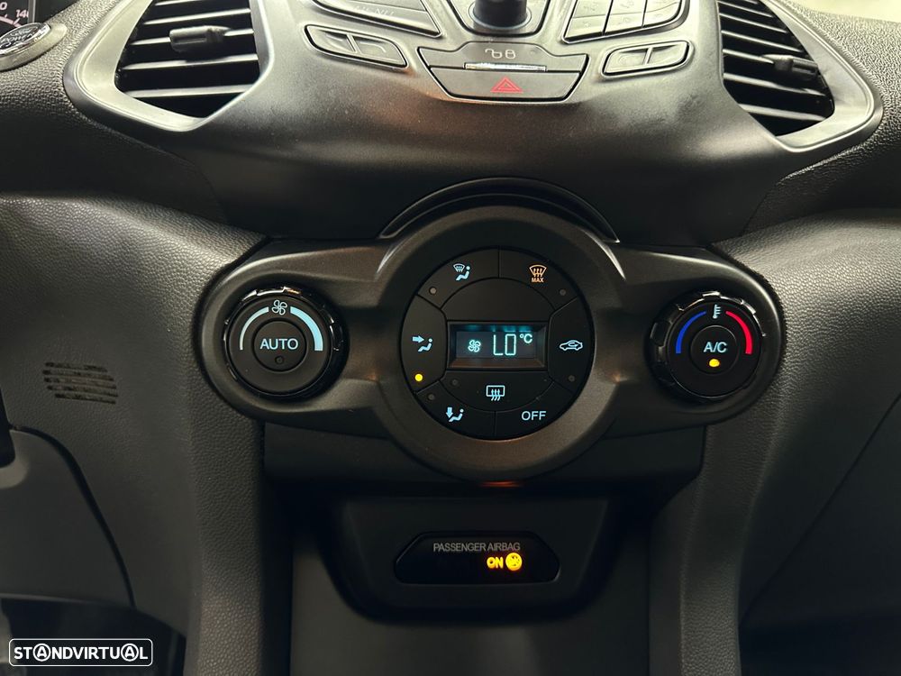 Ford EcoSport 1.0 EcoBoost Titanium - 15