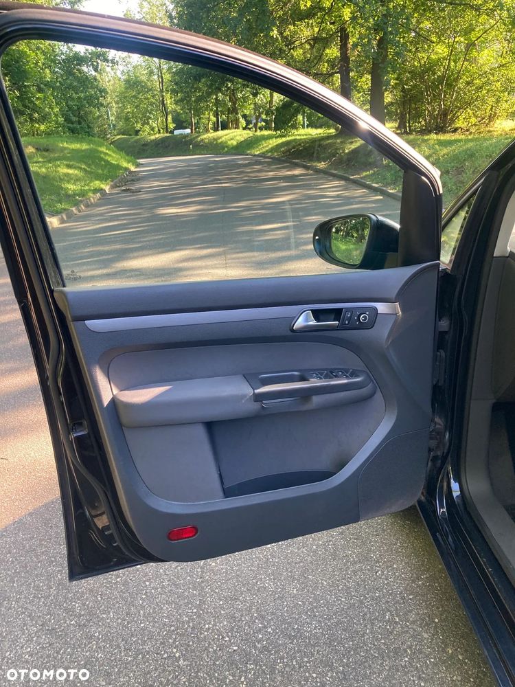 Volkswagen Touran 2.0 TDI DPF Comfortline - 9