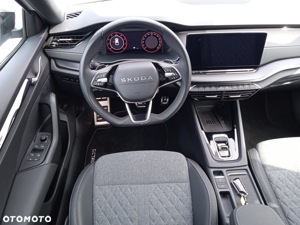 Skoda Octavia 2.0 TDI Sportline DSG - 12