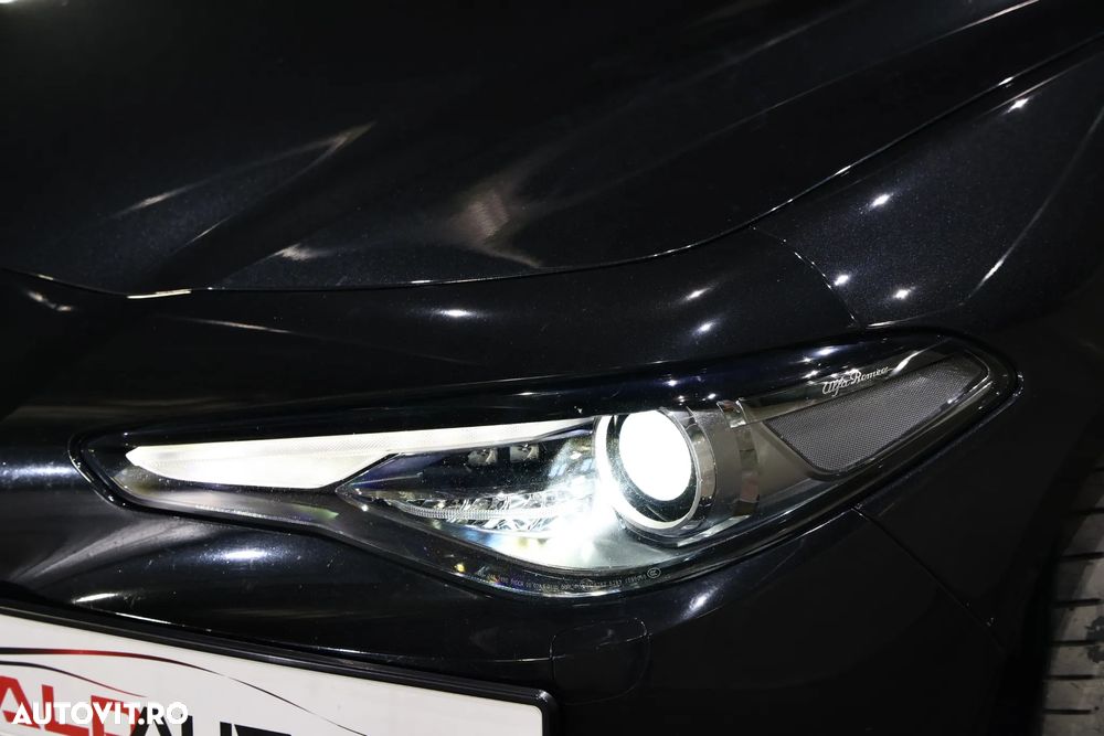 Alfa Romeo Giulia 2.2 - 34