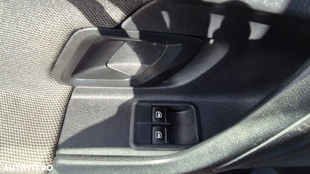 Skoda Fabia 1.2 HTP COOL EDITION - 12