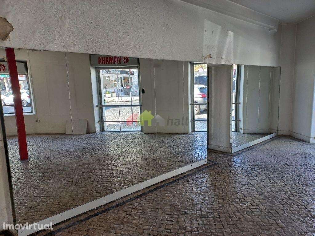 Loja com 72 m2 para arrendamento nos Quatro Caminhos, em Setúbal - Grande imagem: 3/10