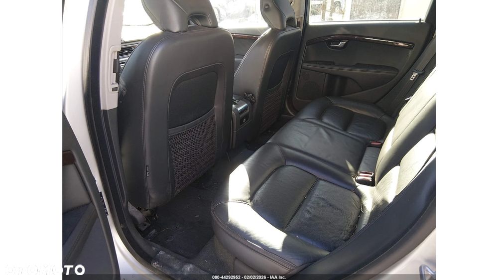 Volvo XC 70 - 9