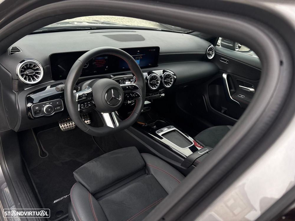 Mercedes-Benz A 250 e - 12