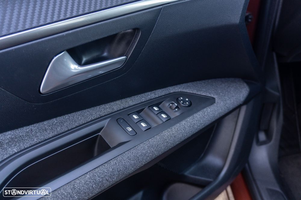 Peugeot 3008 PureTech 130 Stop & Start GPF Active - 14