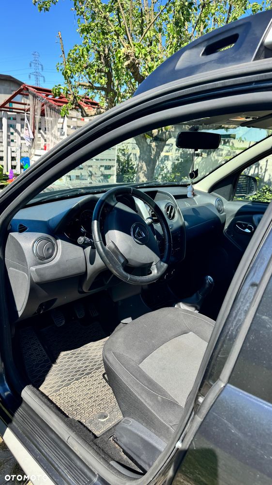 Dacia Duster 1.6 SCe Laureate S&S - 14