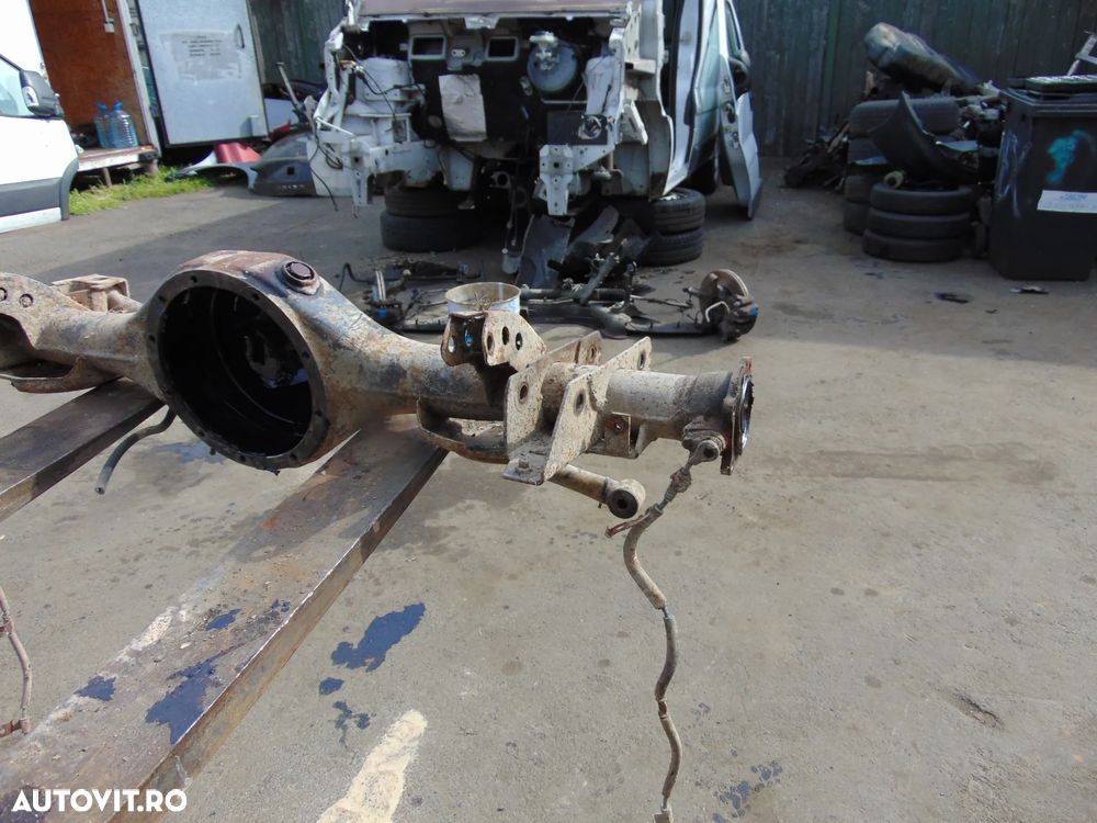 Carcasa punte spate Hyundai Galloper 2.5 - 6