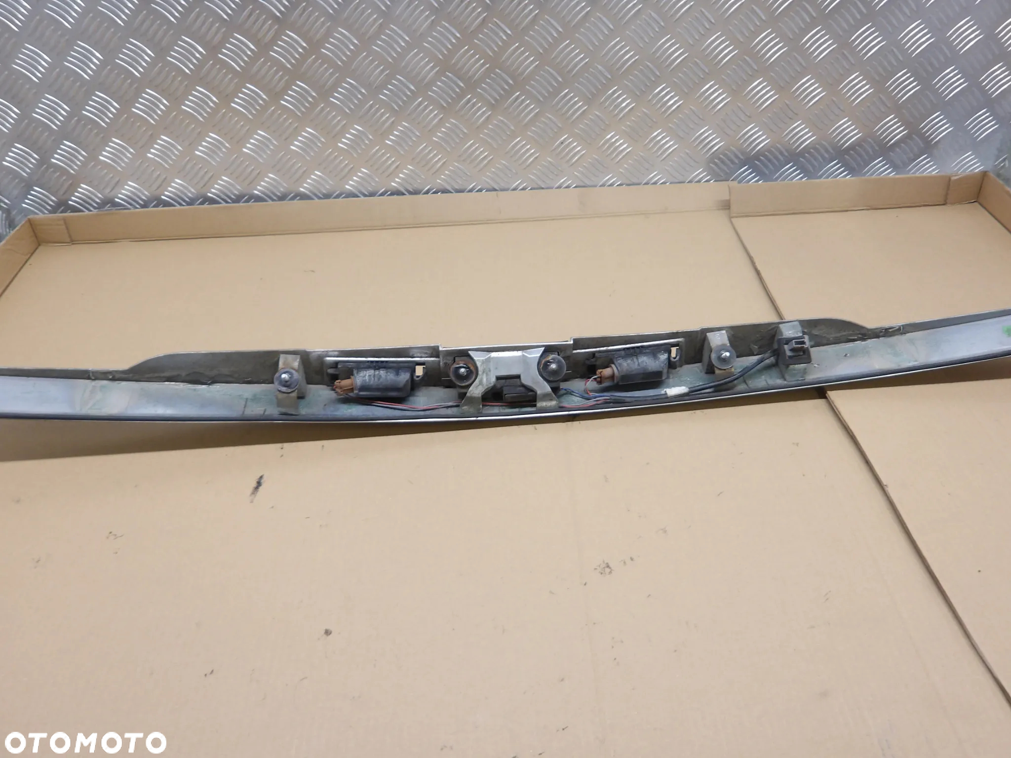 OPEL ZAFIRA B 1.8B BLENDA KLAPY BAGAZNIKA 13137862 - 2