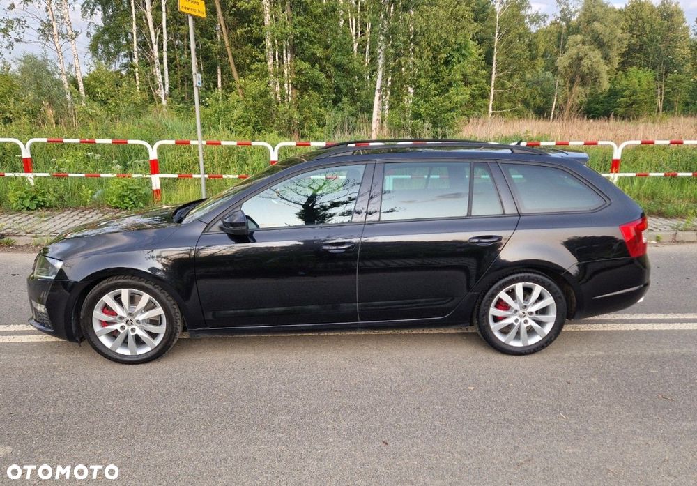 Skoda Octavia Combi 2.0 TDI (Green tec) RS - 4