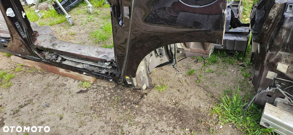 Chrysler Pacifica 2016- Próg lewy Ćwiartka lewa Bok lewy Słupek środkowy przedni A B kolor PUV - 9