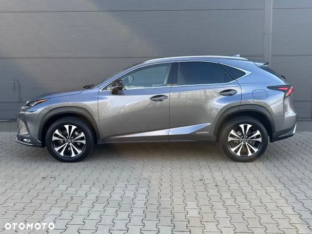 Lexus NX 300h F Impression AWD - 8