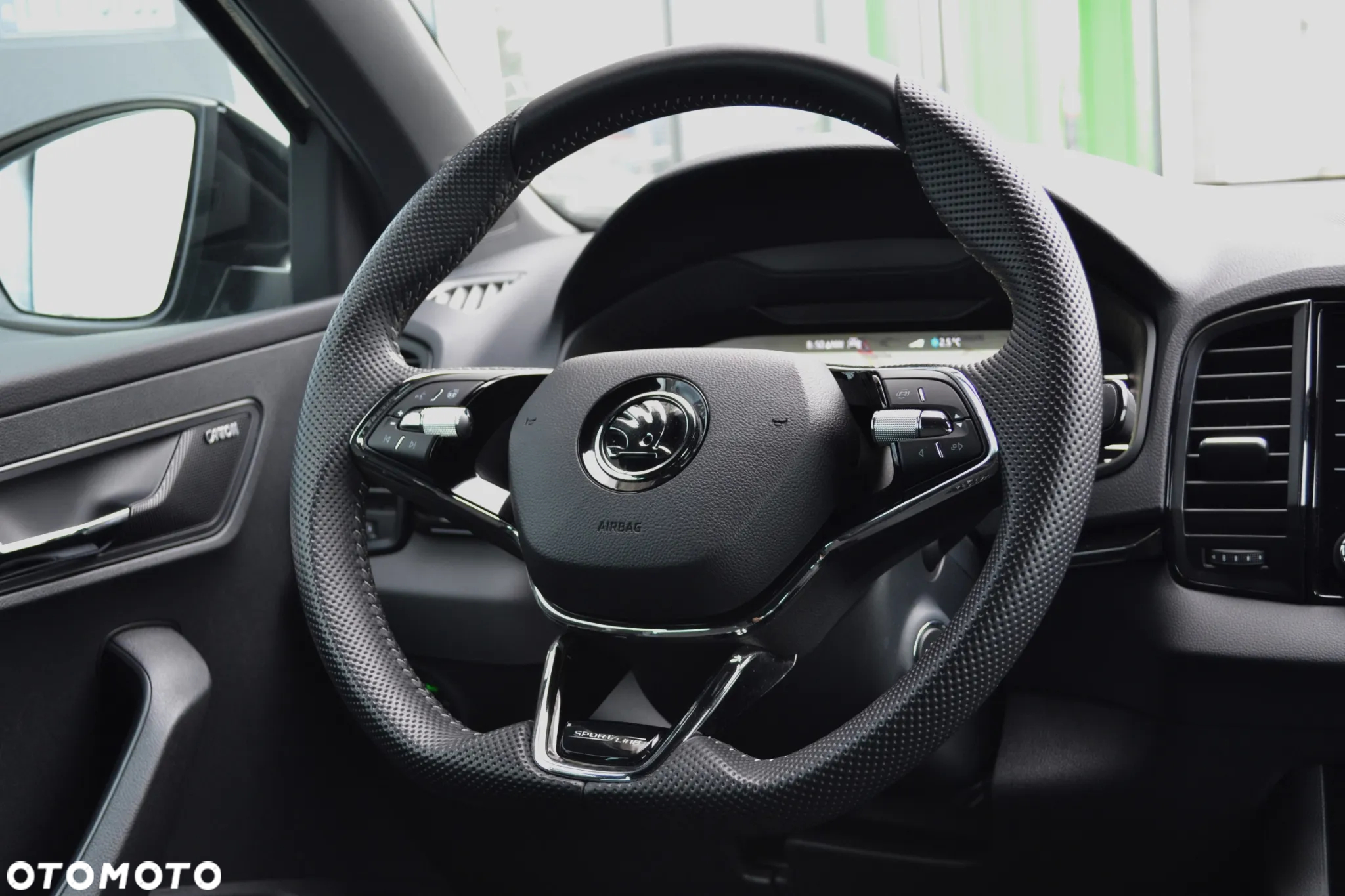 Skoda Karoq 1.5 TSI ACT Sportline DSG - 10