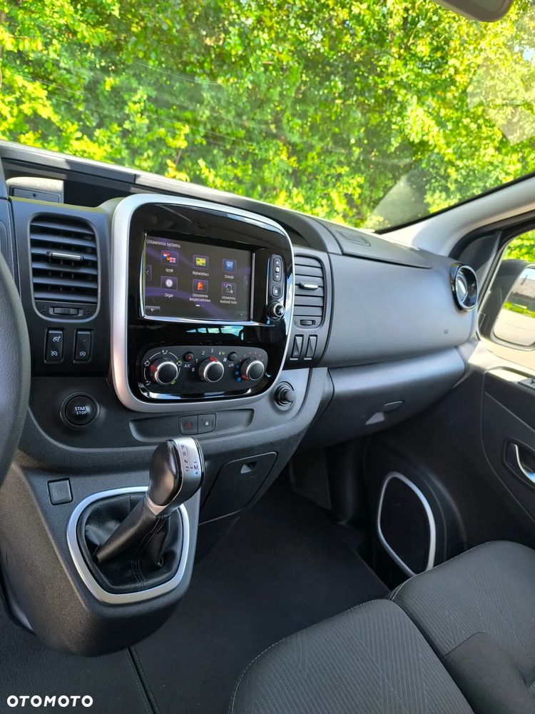 Renault Trafic Grand SpaceClass 2.0 dCi EDC - 18