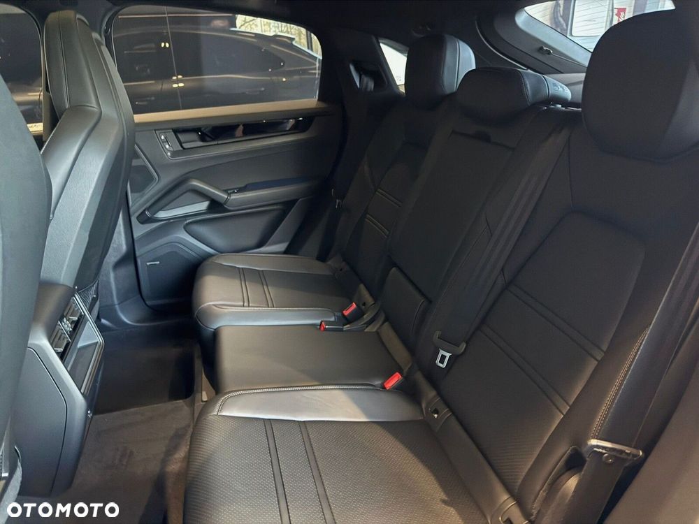 Porsche Cayenne - 24