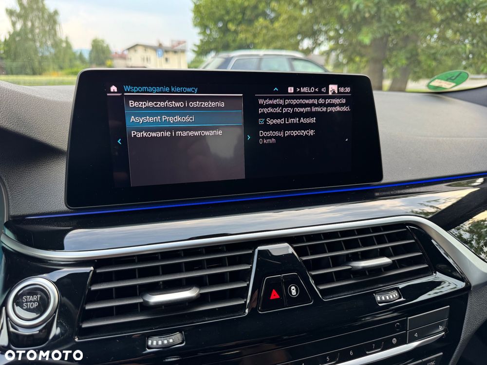 BMW Seria 5 530e xDrive M Sport Edition - 37