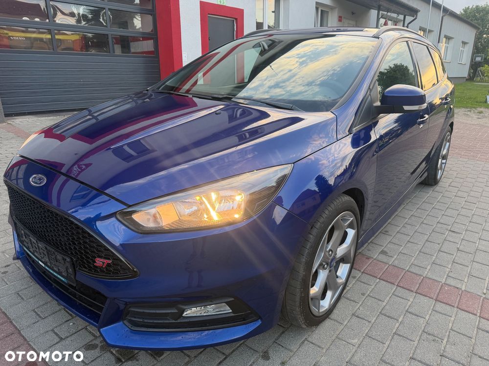 Ford Focus ST - 22