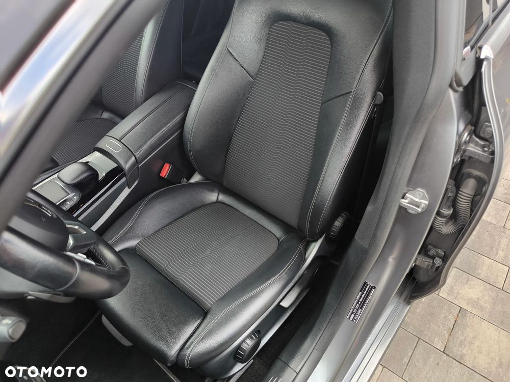 Mercedes-Benz CLA - 11