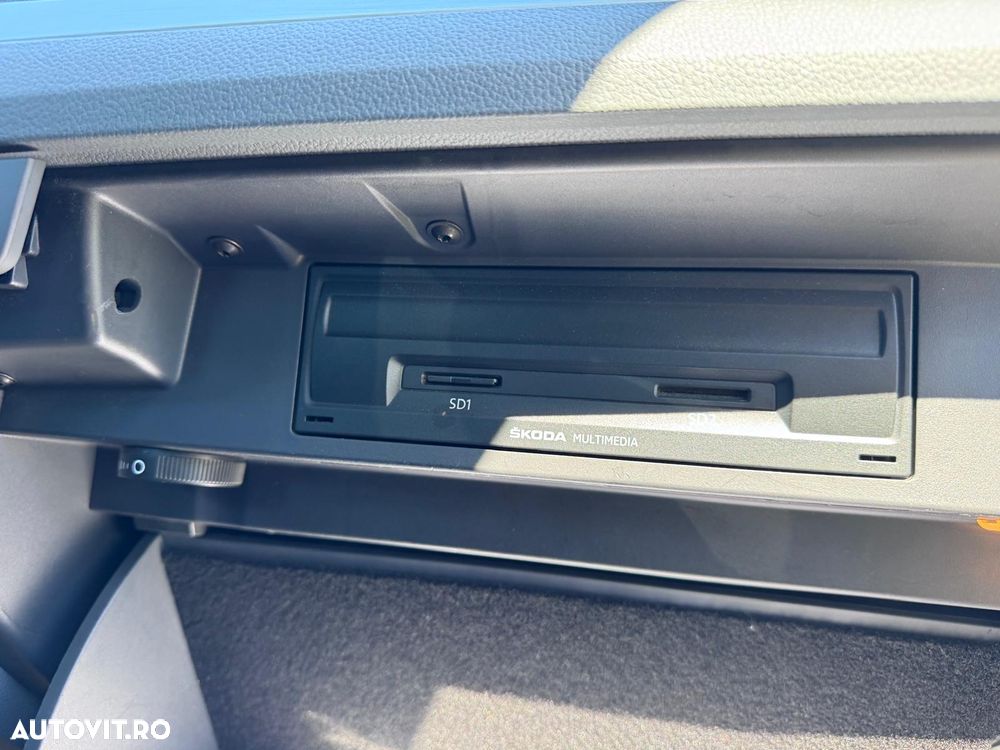 Skoda Superb 2.0 TDI 4X4 DSG Style - 10