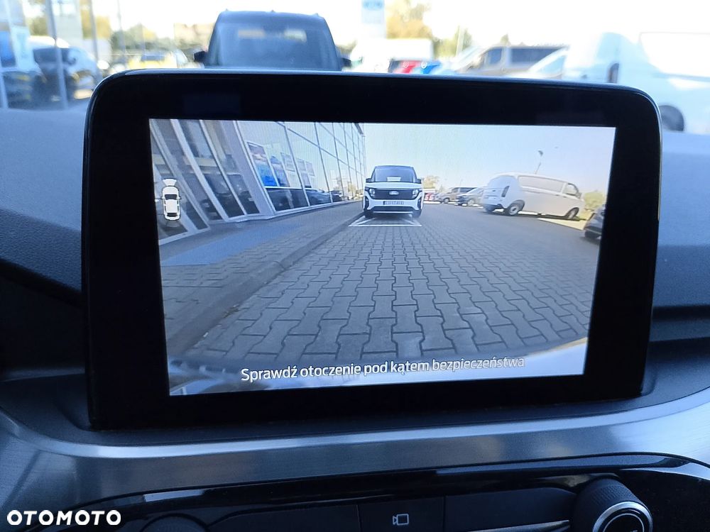 Ford Kuga 2.0 TDCi FWD Titanium - 28