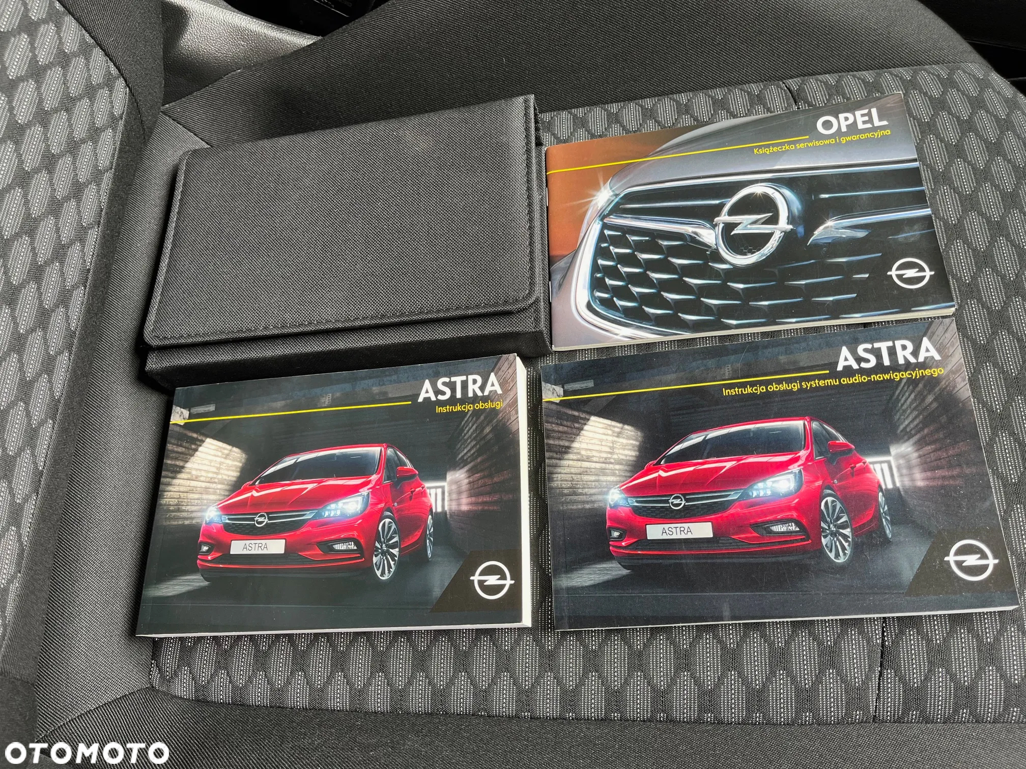 Opel Astra V 1.6 CDTI Enjoy - 28