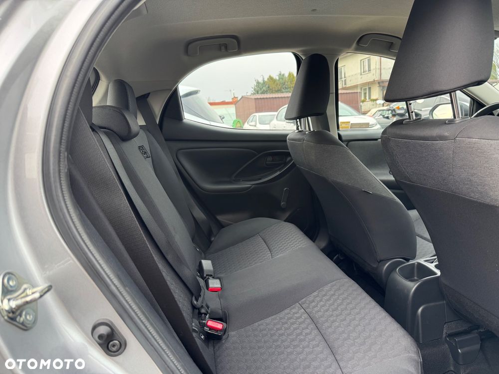 Toyota Yaris 1.5 Comfort - 10