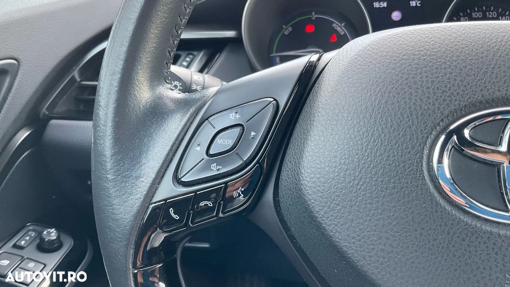 Toyota C-HR 2.0 HSD 184 CP 4x2 CVT C-ult Style bi-tone - 26