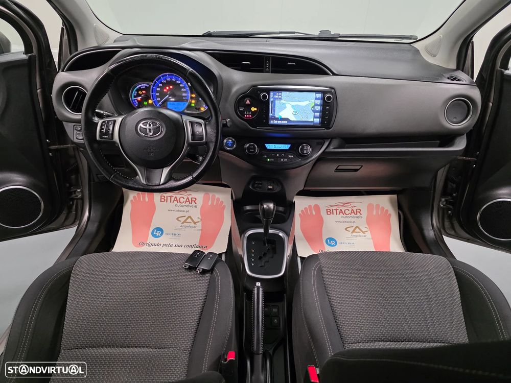 Toyota Yaris 1.5 HSD Comfort+P.Style - 60