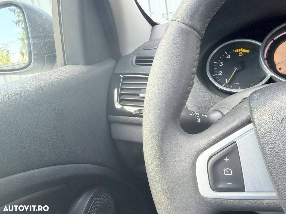 Renault Megane 1.5 dCi EDC Olympic - 13