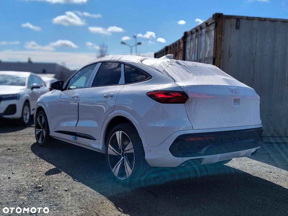 Audi Q5 Sportback - 6