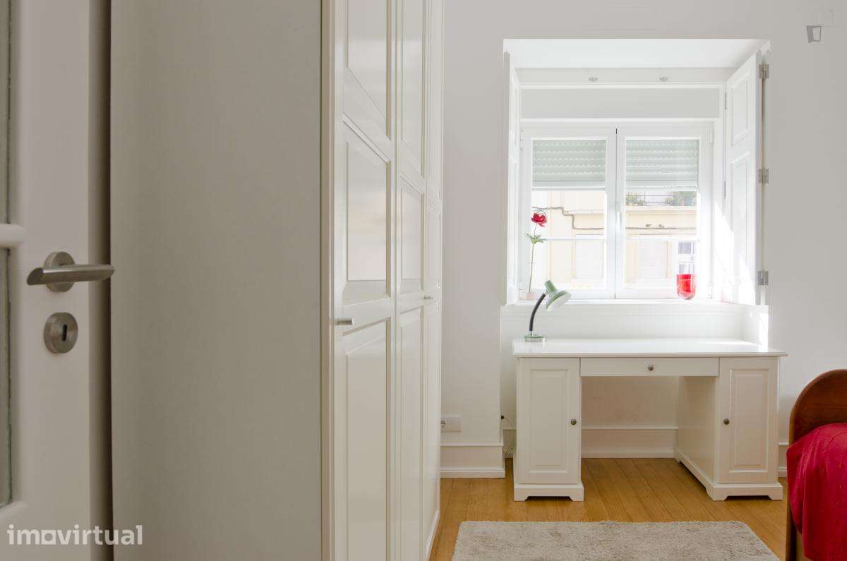 Quarto - localizado em Alameda Lisbon - Grande imagem: 4/14