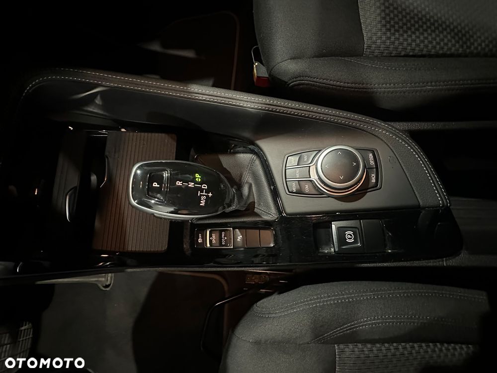 BMW X2 sDrive18i Advantage - 10