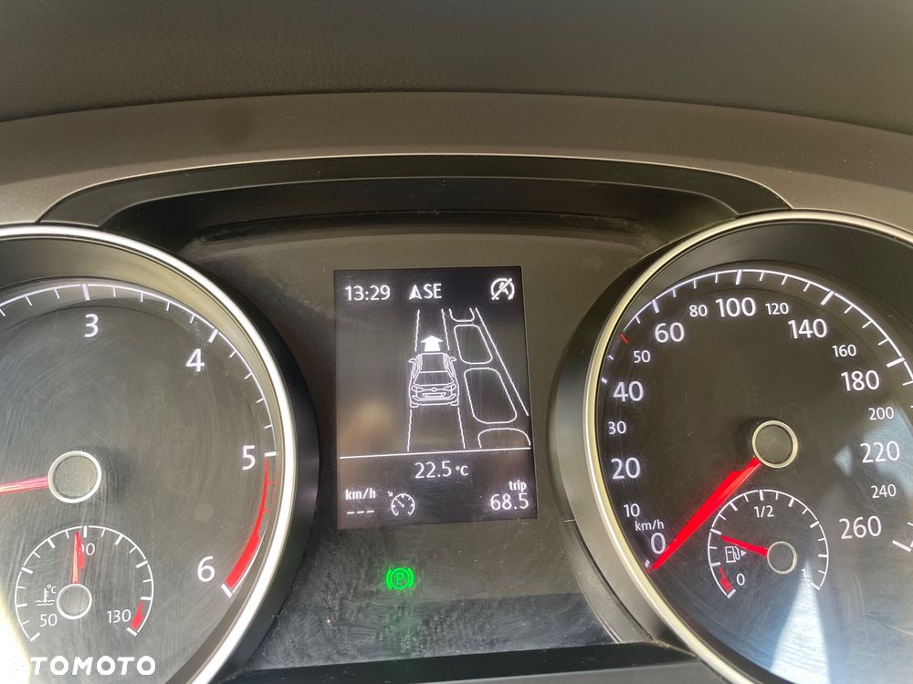 Volkswagen Golf 1.6 TDI BMT Comfortline - 25