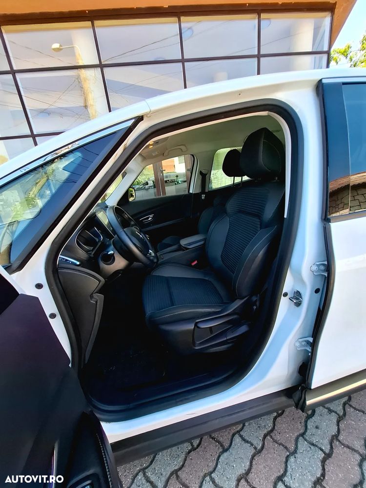 Renault Grand Scenic BLUE dCi 120 BUSINESS EDITION - 17