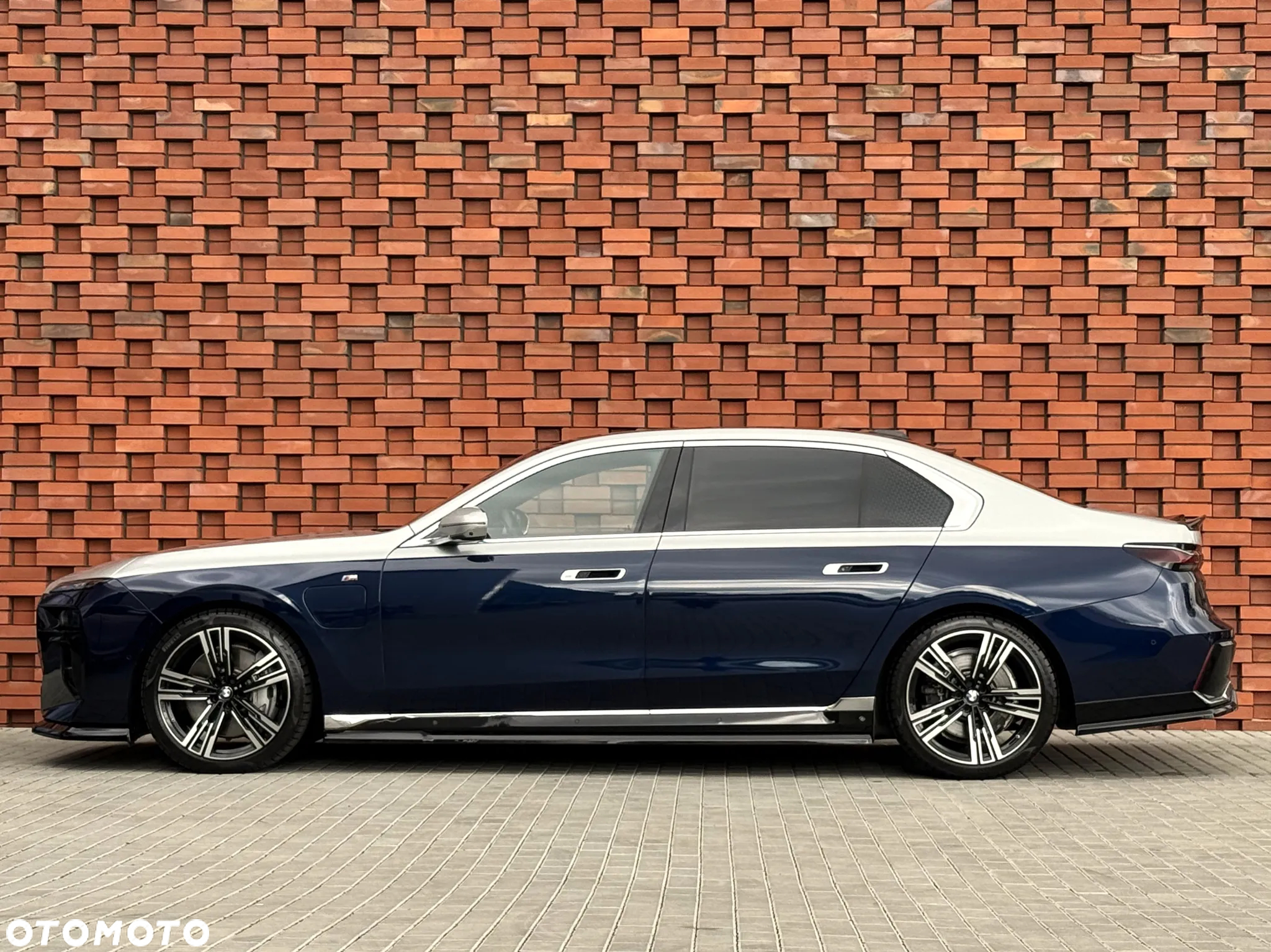 BMW Seria 7 750e PHEV xDrive M Sport sport - 4