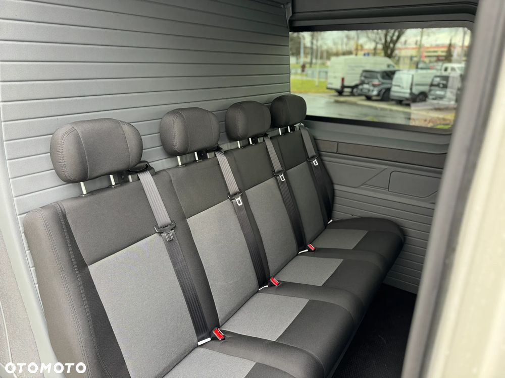 Volkswagen Crafter Maxi Furgon - 31