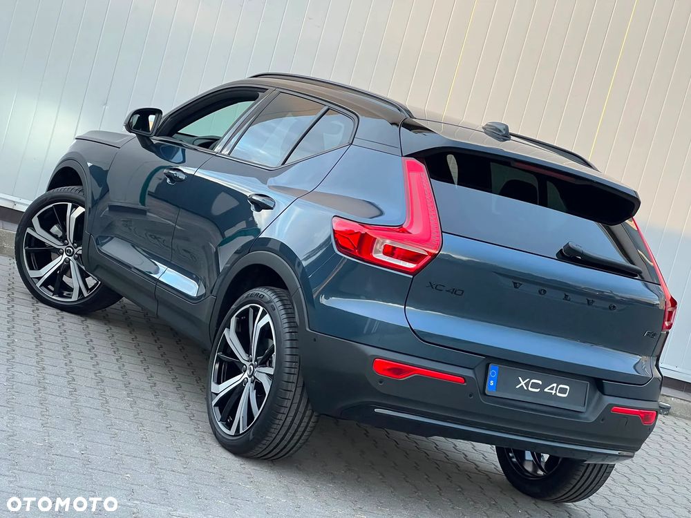 Volvo XC 40 B4 AWD Ultimate Dark - 3