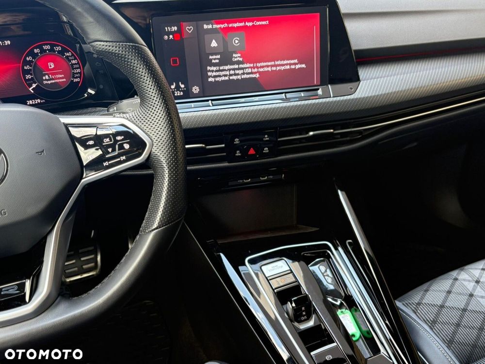 Volkswagen Golf Variant 1.5 eTSI EVO R-Line DSG - 30