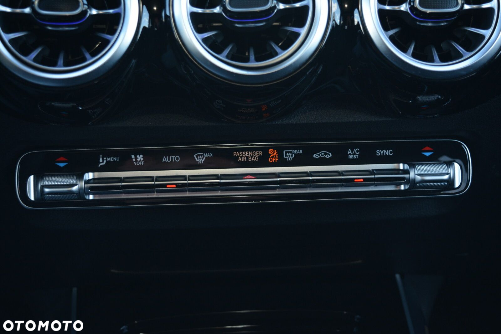 Mercedes-Benz GLB 200 d 8G-DCT - 23