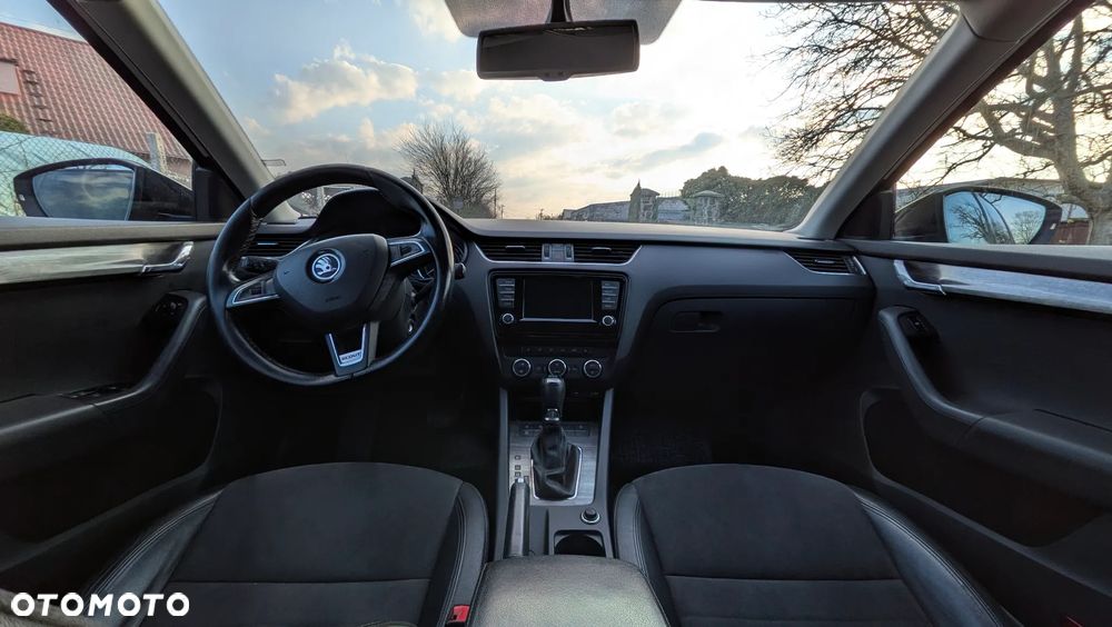 Skoda Octavia Scout 2.0 TDI 4x4 DSG - 9