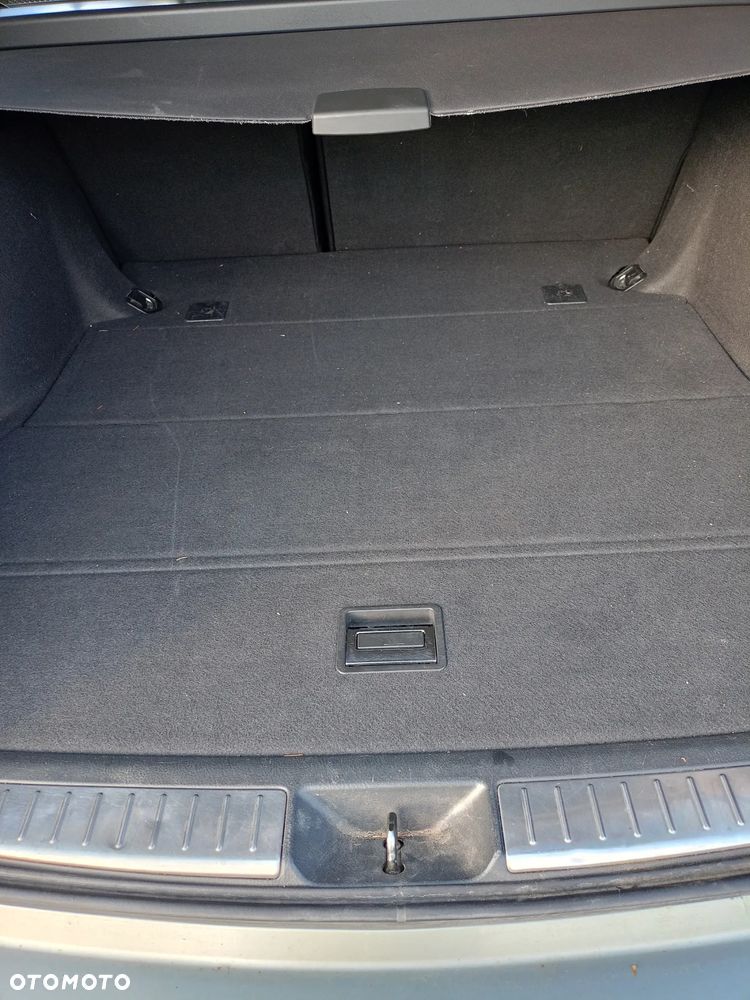 Toyota Avensis 2.0 VVT-i Sol plus Premium - 9