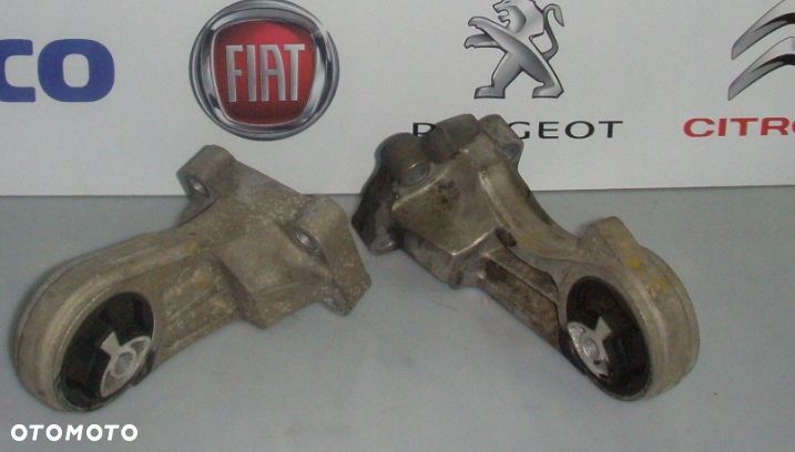 PODUSZKA SILNIKA RENAULT MASTER 2,3 2016R - 1