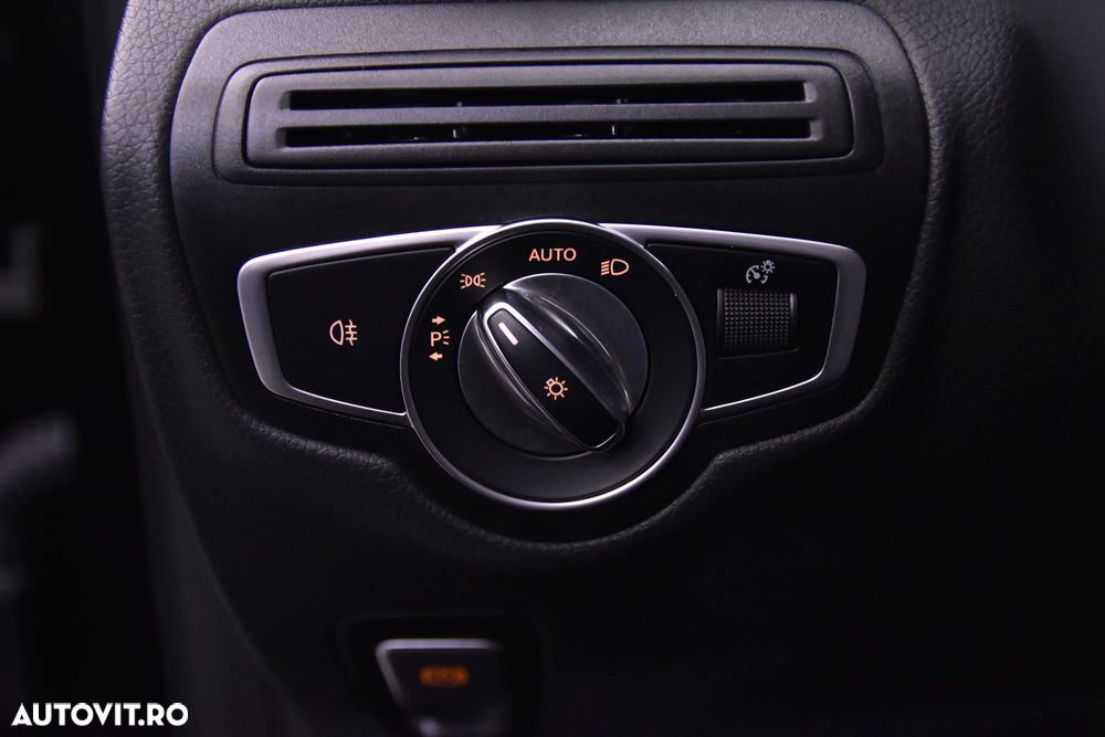 Mercedes-Benz GLC 300 de 4MATIC - 16