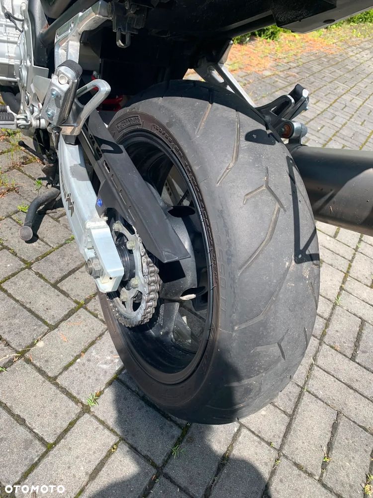 Yamaha FZS - 5