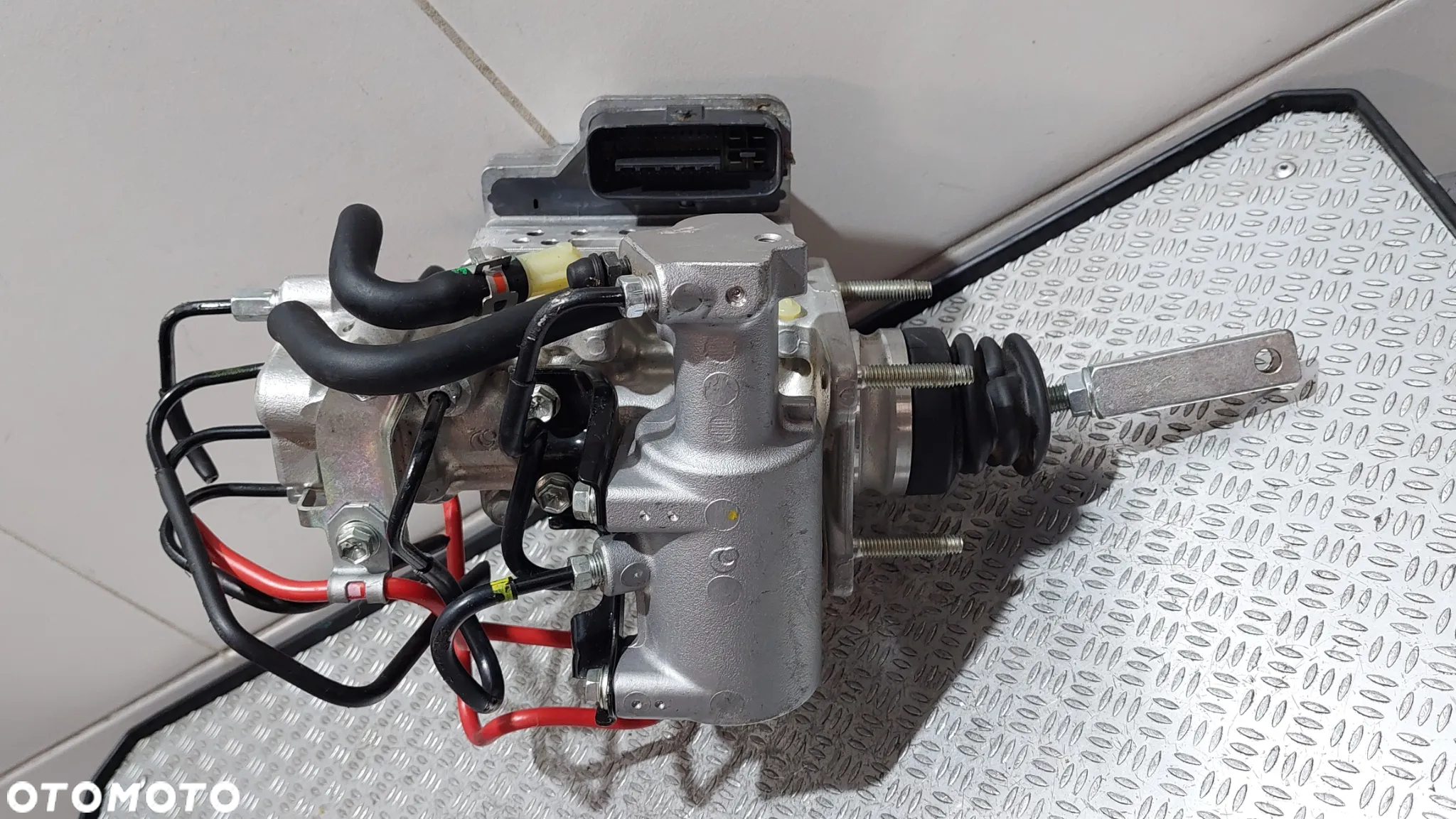 POMPA ABS TOYOTA RAV 4 2016-2017 2,5 DCI HYBRID NR 4721042090 - 5