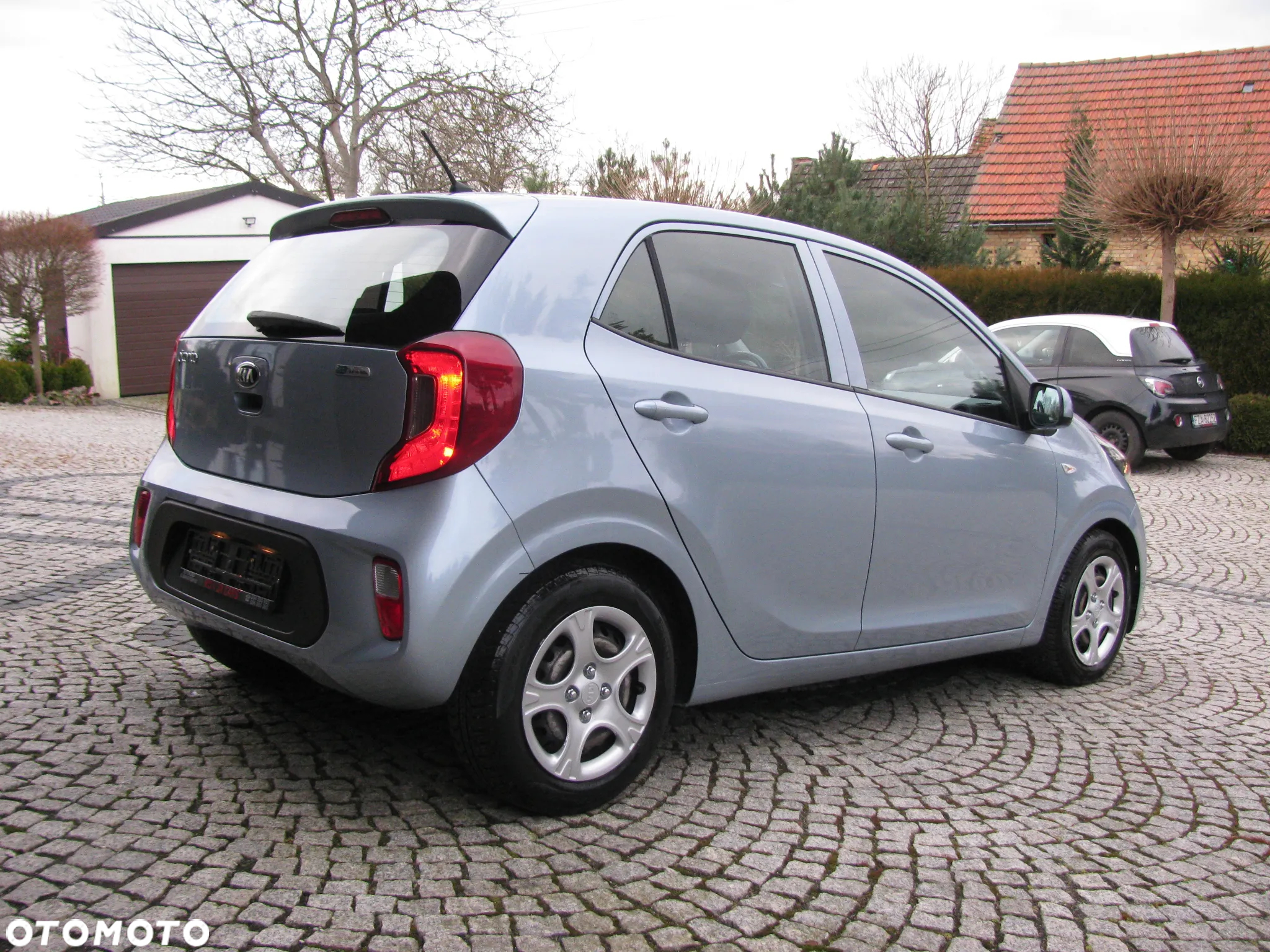 Kia Picanto - 8