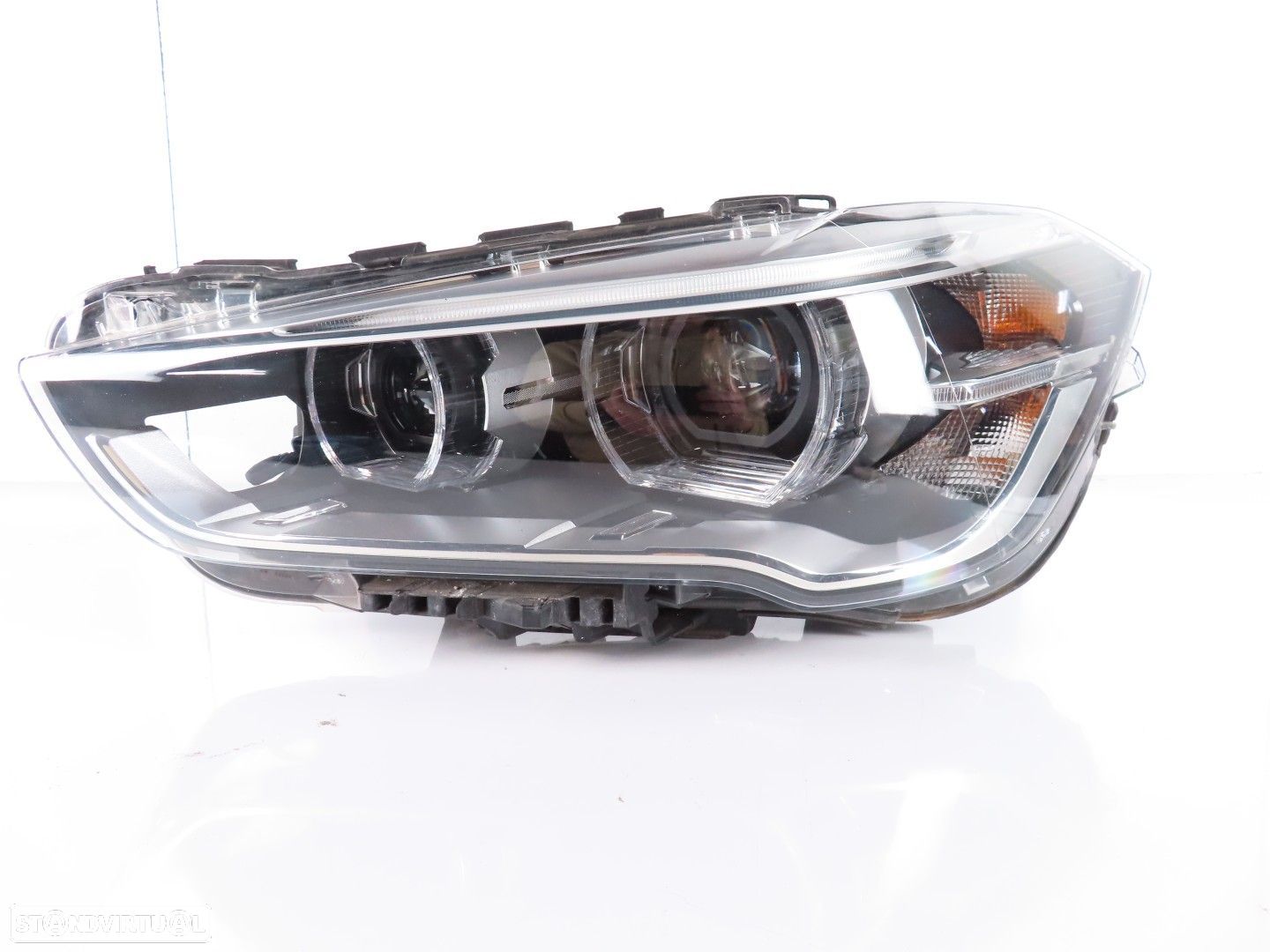 Farol LED Esquerdo Usado / Original BMW X1 (F48) 63117472219 / 63117436461 - 1