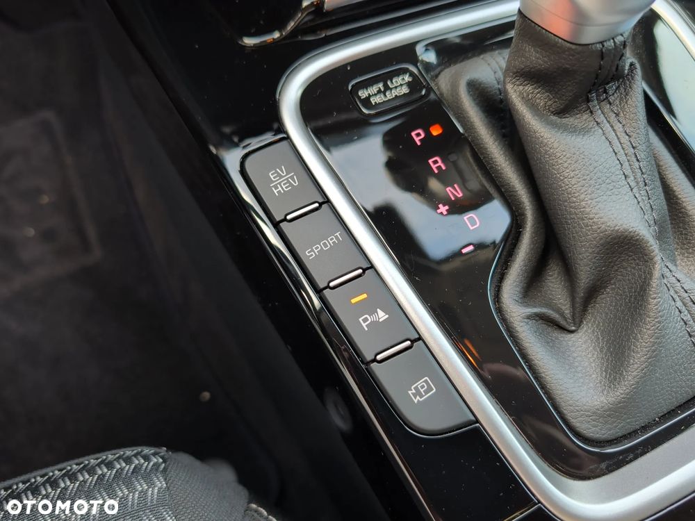 Kia Ceed 1.6 GDI PHEV L DCT - 27
